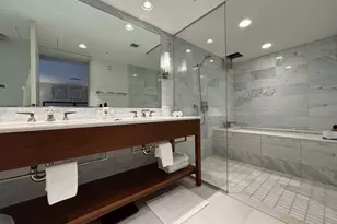 383 Kalaimoku St, Honolulu, HI 96815 - Photo 11