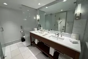 383 Kalaimoku St, Honolulu, HI 96815 - Photo 9