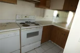 521 Hahaione St, Honolulu, HI 96825 - Photo 3