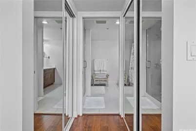1009 Kapiolani Boulevard #4707, Honolulu, HI 96814 - Photo 11