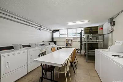 411 Kaiolu Street #302, Honolulu, HI 96815 - Photo 13