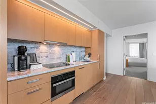 383 Kalaimoku St, Honolulu, HI 96815 - Photo 9