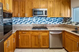 469 Ena Rd, Honolulu, HI 96815 - Photo 19