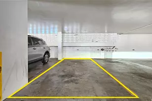 1624 Kanunu St, Honolulu, HI 96814 - Photo 13