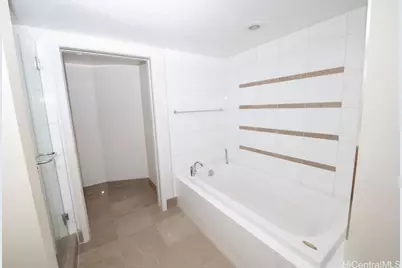 1177 Queen Street #806, Honolulu, HI 96814 - Photo 11