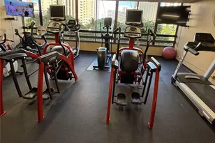 411 Hobron Ln, Honolulu, HI 96815 - Photo 23