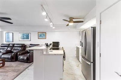 2333 Kapiolani Boulevard #2216, Honolulu, HI 96826 - Photo 9