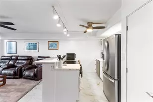 2333 Kapiolani Blvd, Honolulu, HI 96826 - Photo 9