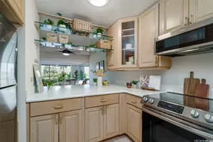 521 Hahaione St, Honolulu, HI 96825 - Photo 9