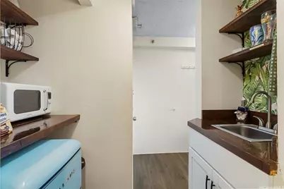 2463 Kuhio Avenue #905, Honolulu, HI 96815 - Photo 11