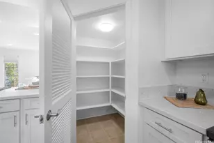 1151 Wainiha St, Honolulu, HI 96825 - Photo 9