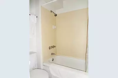 2572 Lemon Road #306, Honolulu, HI 96815 - Photo 5