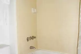 2572 Lemon Rd, Honolulu, HI 96815 - Photo 5