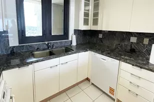 1650 Ala Moana Blvd, Honolulu, HI 96815 - Photo 7