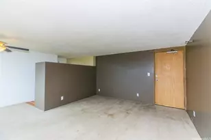 1060 Kamehameha Hwy, Pearl City, HI 96782 - Photo 3