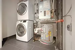 1001 Queen St, Honolulu, HI 96814 - Photo 11