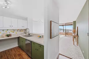 1717 Mott Smith Dr, Honolulu, HI 96822 - Photo 11