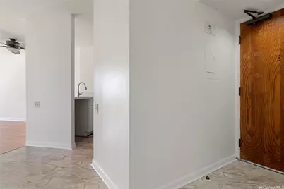 2101 Nuuanu Avenue #I  303, Honolulu, HI 96817 - Photo 21