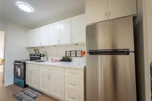 425 Ena Rd, Honolulu, HI 96815 - Photo 1