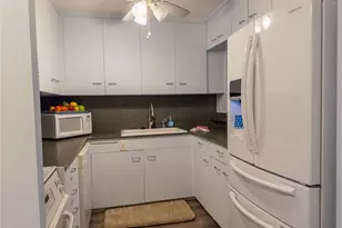 425 Ena Rd, Honolulu, HI 96815 - Photo 1