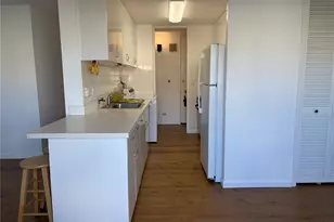 2085 Ala Wai Blvd, Honolulu, HI 96815 - Photo 11