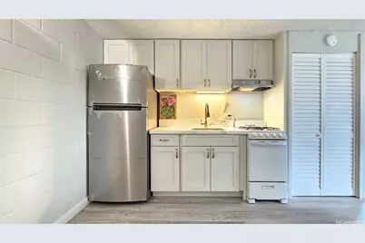 1129 Rycroft Street #201, Honolulu, HI 96814 - Photo 5