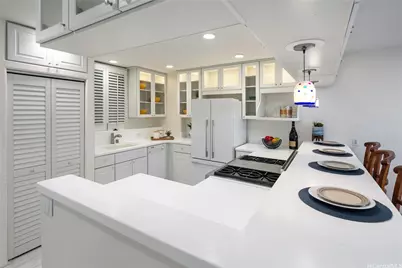 2895 Kalakaua Avenue #209, Honolulu, HI 96815 - Photo 3