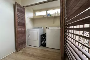 98-1062 Komo Mai Dr, Aiea, HI 96701 - Photo 9