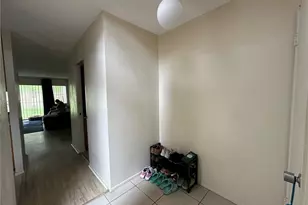 98-1062 Komo Mai Dr, Aiea, HI 96701 - Photo 3