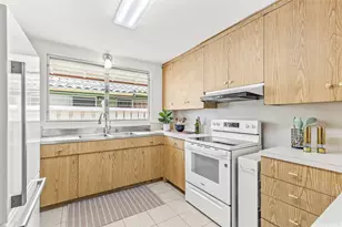 4149 Malapua Pl, Honolulu, HI 96816 - Photo 3