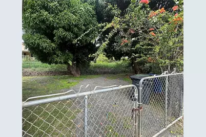 1670 Pensacola Street, Honolulu, HI 96822 - Photo 5