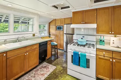 3030 Kalakaua Avenue, Honolulu, HI 96815 - Photo 9