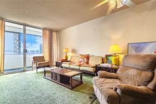 780 Amana St, Honolulu, HI 96814 - Photo 1