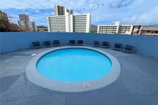 3045 Ala Napuaa Pl, Honolulu, HI 96818 - Photo 7