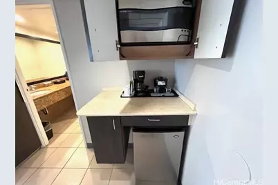 1850 Ala Moana Boulevard #1002, Honolulu, HI 96815 - Photo 9