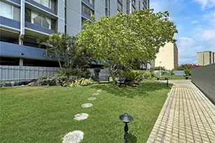 3045 Ala Napuaa Pl, Honolulu, HI 96818 - Photo 13