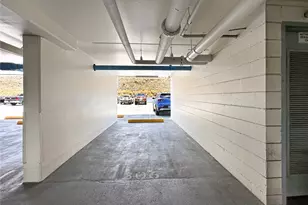 3045 Ala Napuaa Pl, Honolulu, HI 96818 - Photo 11