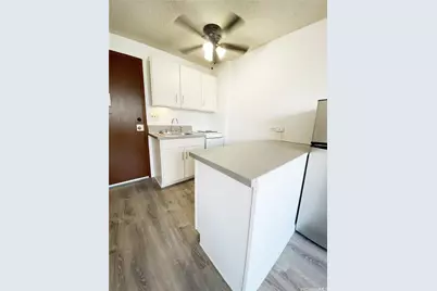 1560 Kanunu Street #1502, Honolulu, HI 96814 - Photo 11