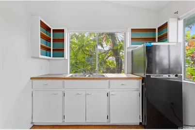 637 Kuaaina Way, Kailua, HI 96734 - Photo 15