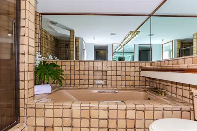 1525 Wilder Avenue #1005, Honolulu, HI 96822 - Photo 13