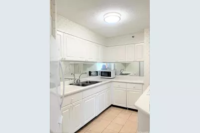 1221 Victoria Street #3304, Honolulu, HI 96814 - Photo 3