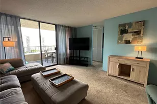 2121 Ala Wai Blvd, Honolulu, HI 96815 - Photo 3