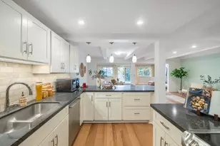 421 Kawaihae St, Honolulu, HI 96825 - Photo 5