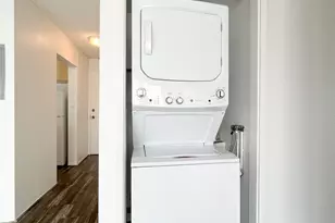 731 Amana St, Honolulu, HI 96814 - Photo 9