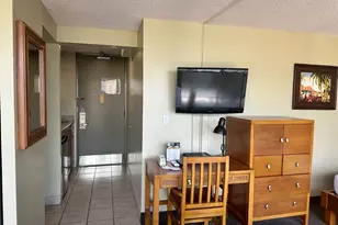 2427 Kuhio Ave, Honolulu, HI 96815 - Photo 9