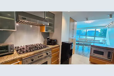 1177 Queen Street #705, Honolulu, HI 96814 - Photo 7