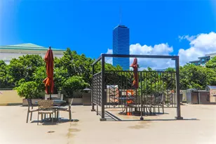 1717 Ala Wai Blvd, Honolulu, HI 96815 - Photo 17