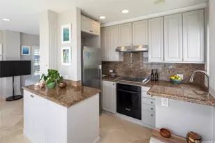 2957 Kalakaua Ave, Honolulu, HI 96815 - Photo 9