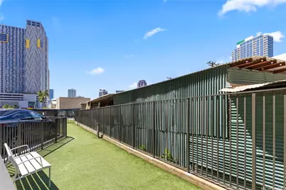 987 Queen Street #2213, Honolulu, HI 96814 - Photo 25