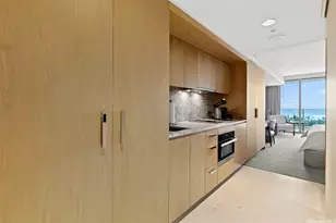 383 Kalaimoku St, Honolulu, HI 96815 - Photo 11